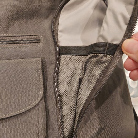 Magellan VaultPro Crossbody Bag - Picture 9 of 9